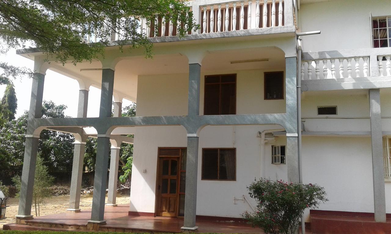 Skyway Hotel Entebbe Bagian luar foto