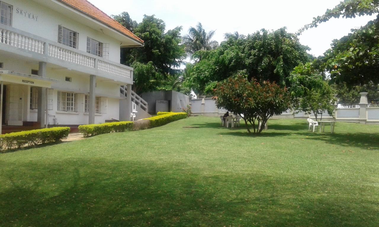 Skyway Hotel Entebbe Bagian luar foto